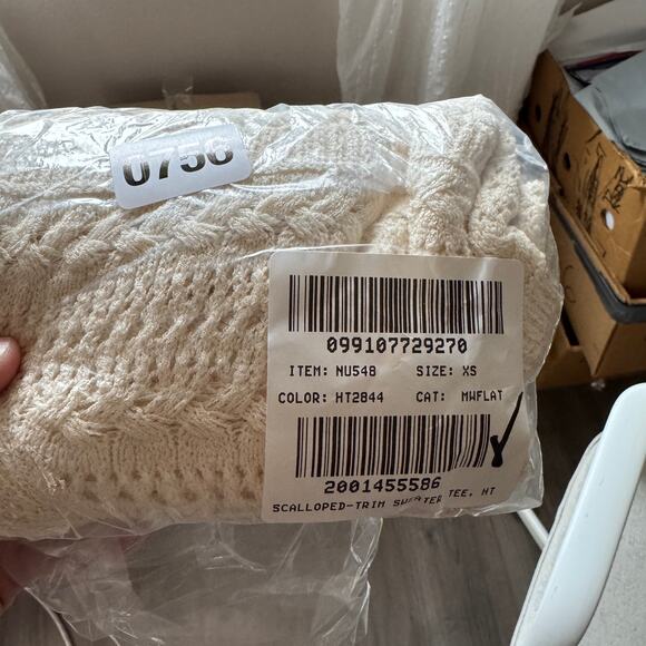 Madewell Scalloped-Trim Sweater Tee Sz XS Sand Crewneck Crop Open Knit Pullover - Picture 9 of 9